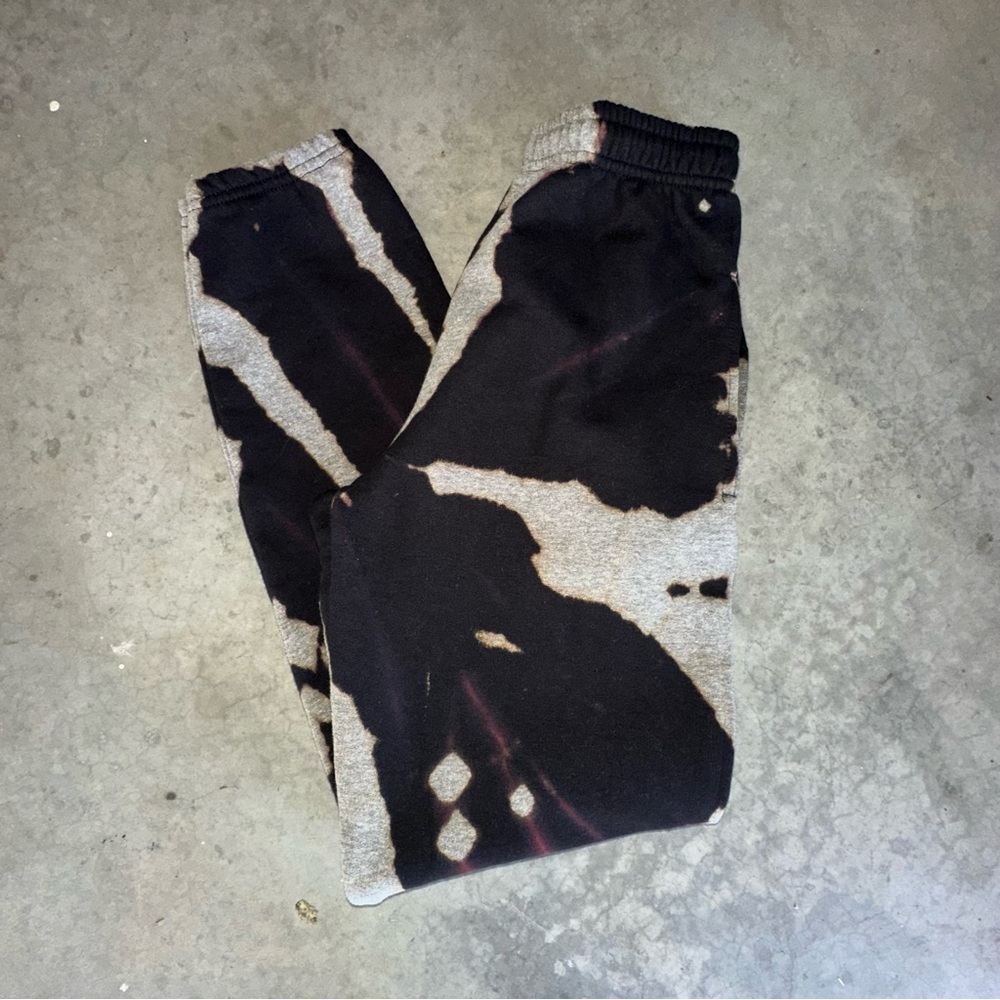 Tie Dye Sweatpants - Picture 5 of 6